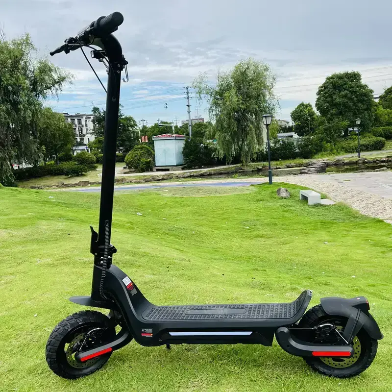 xmax-pro-elektrische-step-dual-motor.webp
